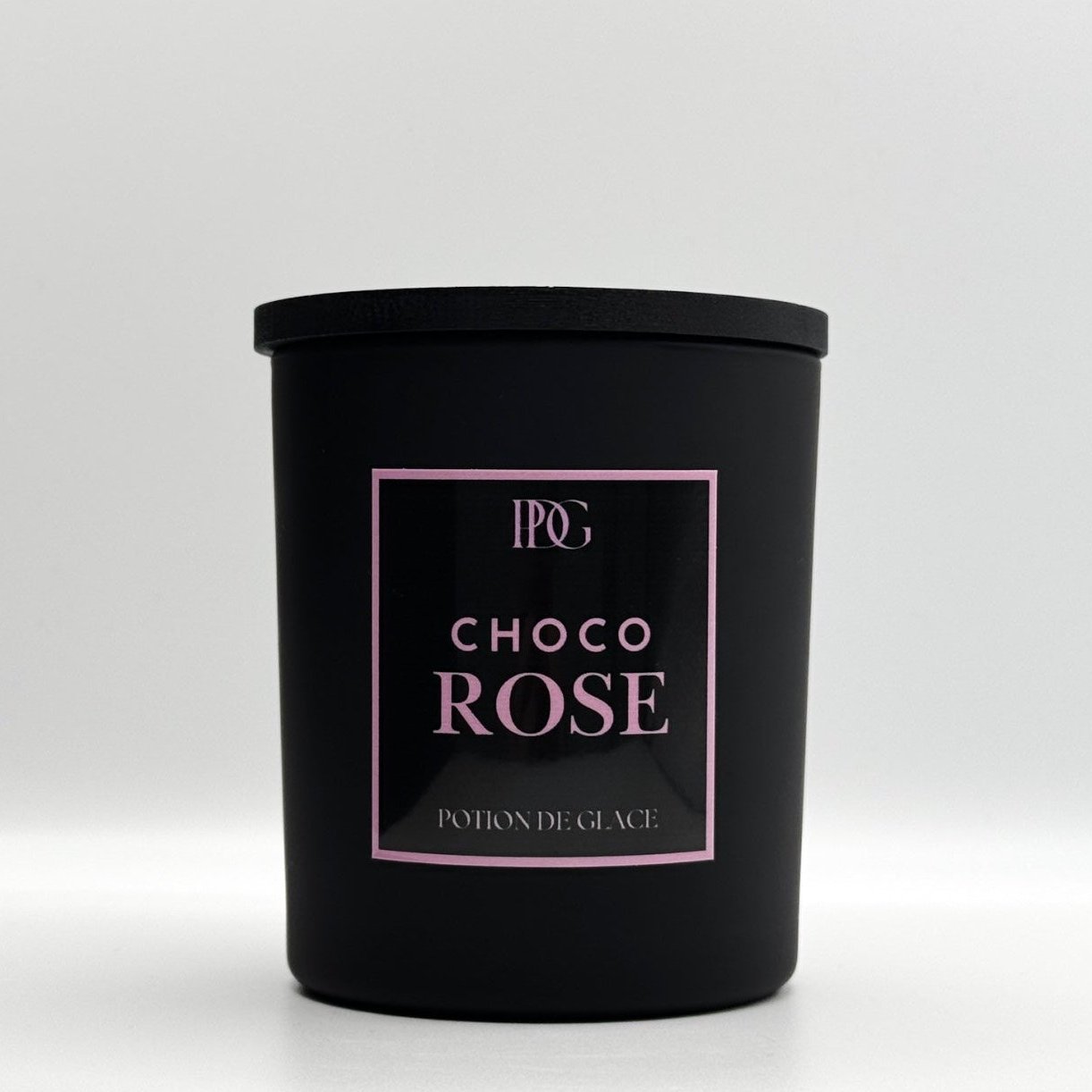 POTION DE GLACE CHOCOROSE Scented Candle. Luxury, Hand-Poured in Italy, rich chocolate fragrance. Black matte jar.