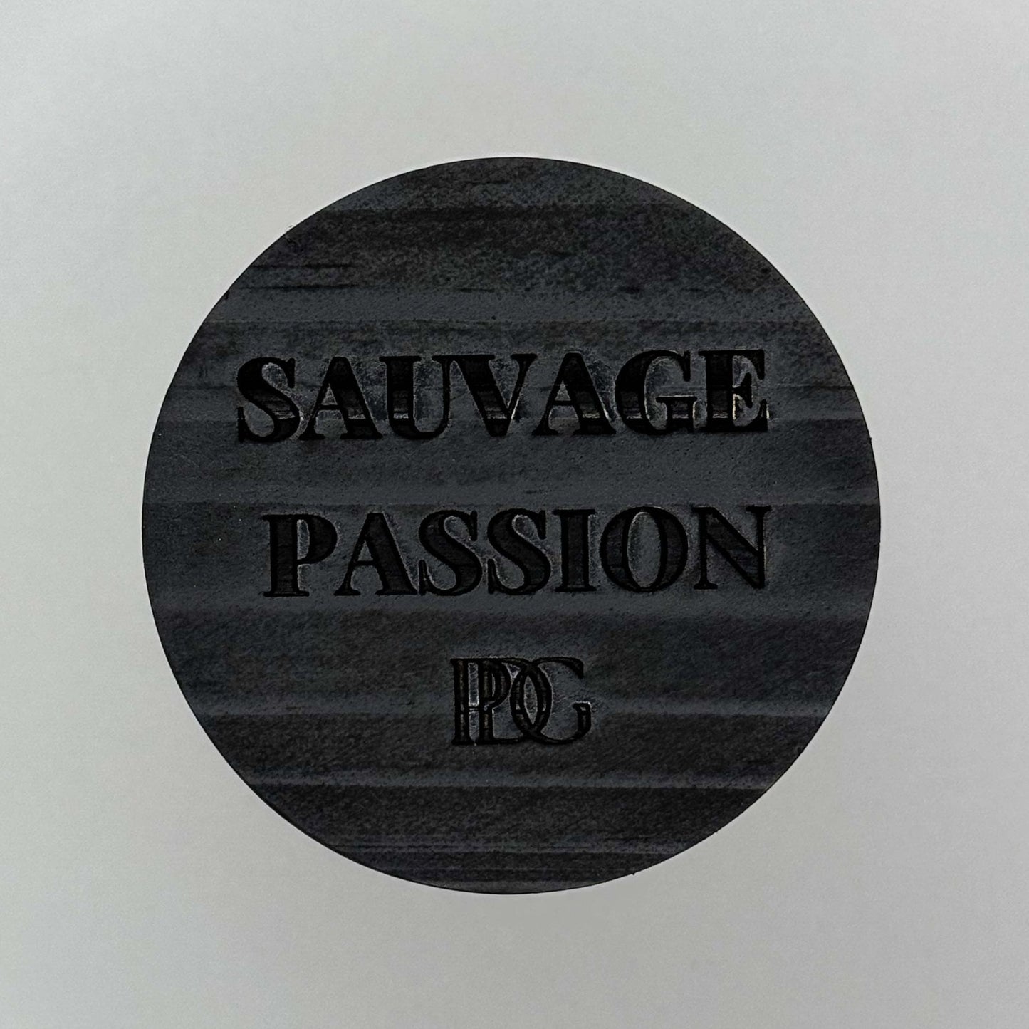 SAUVAGE PASSION Candle - Tiger and
Red Roses Design in 100% Natural Soy Wax, Luxurious and Seductive Fragrance