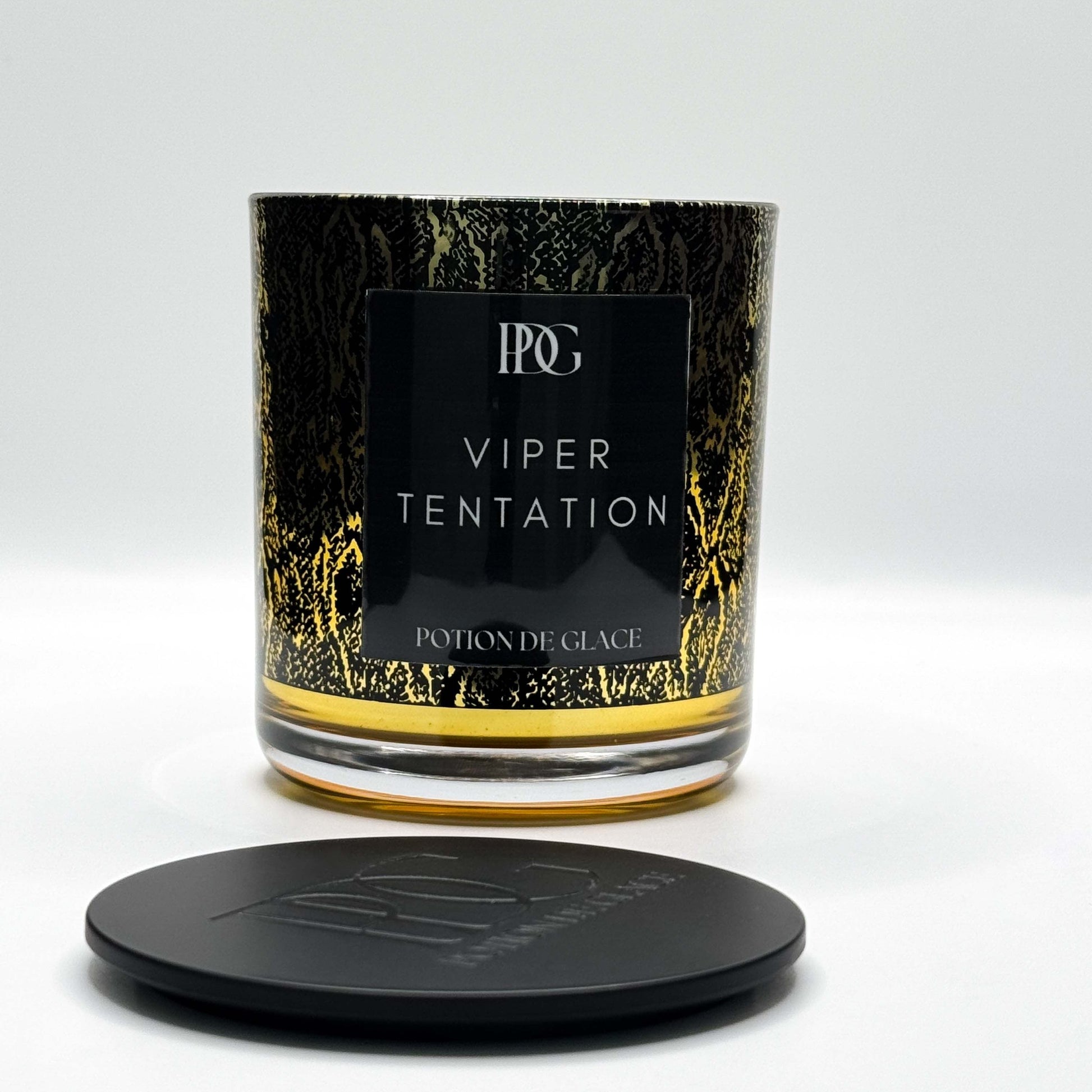 VIPER TENTATION Black and Gold Snake-
Print Glass Candle - Luxury Soy Wax,
Sophisticated Floral and Musky
Fragrance, Long-Lasting Scent